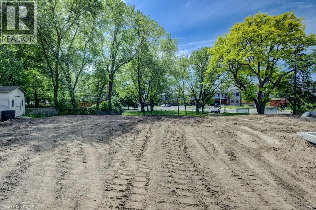 416 Woolwich Street, Waterloo, Ontario  N2K 2L3 - Photo 6 - 40860695