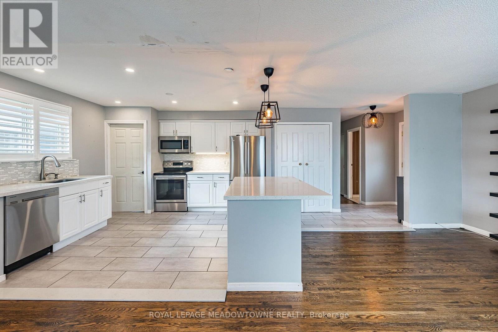 46 Reigate Avenue, Brampton, Ontario  L6V 2E3 - Photo 11 - W13788424