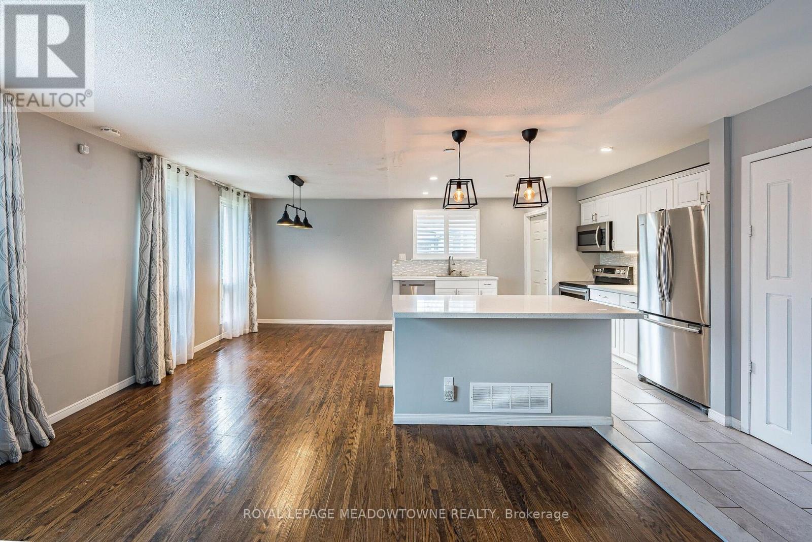 46 Reigate Avenue, Brampton, Ontario  L6V 2E3 - Photo 9 - W13788424