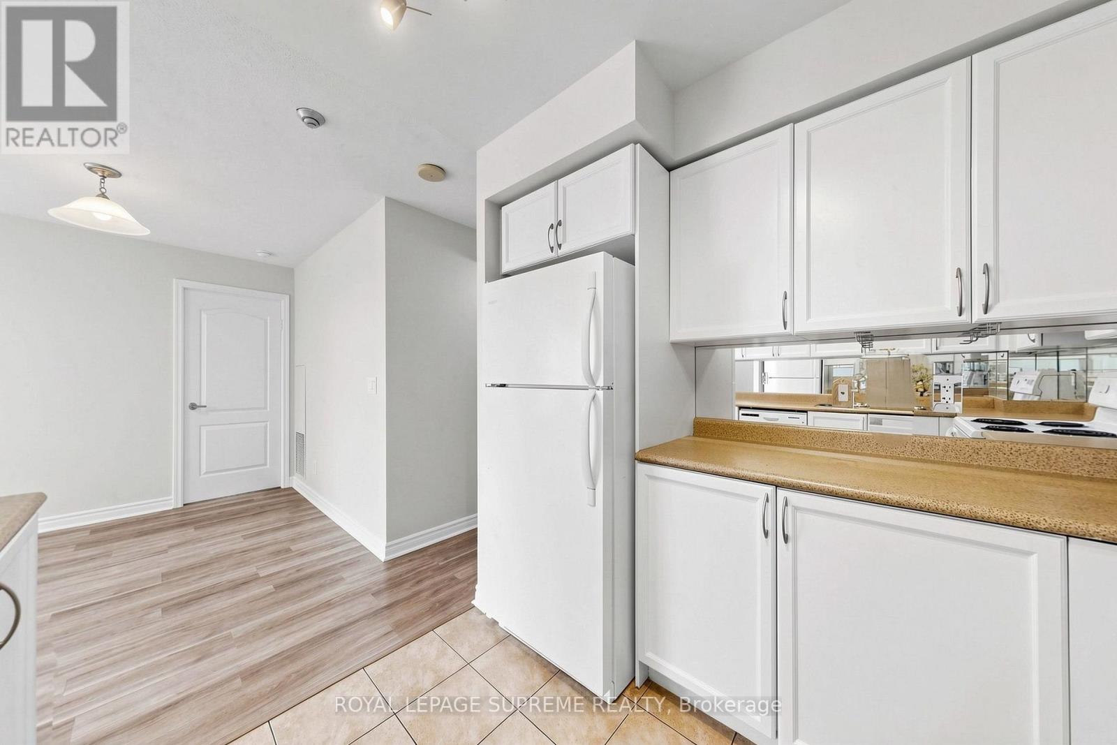 1202 - 4090 Living Arts Drive, Mississauga, Ontario  L5B 4M8 - Photo 14 - W13792174