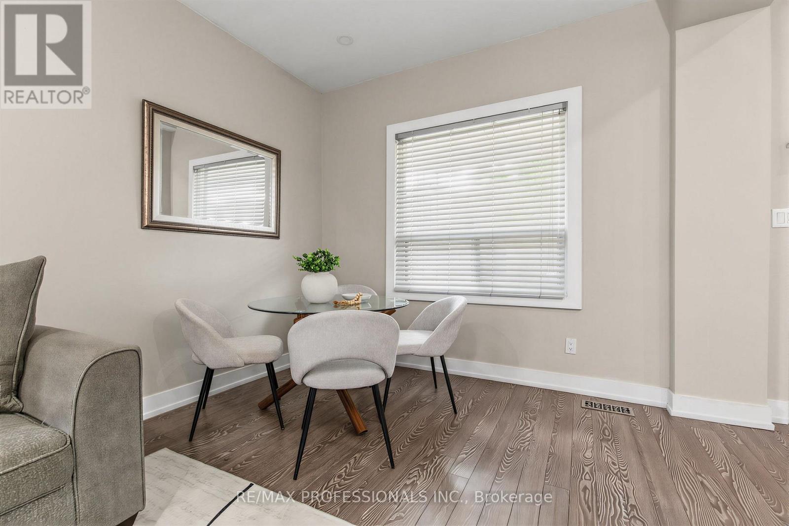 429 Gilbert Avenue, Toronto, Ontario  M6E 4X2 - Photo 11 - W13792192