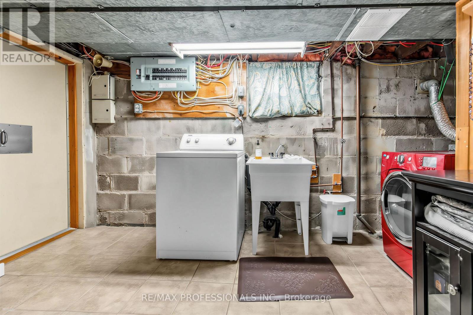 429 Gilbert Avenue, Toronto, Ontario  M6E 4X2 - Photo 24 - W13792192