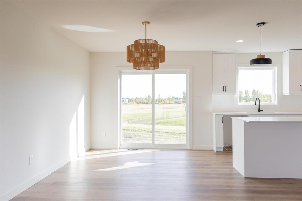 49 Caribou Bay, Steinbach, Manitoba  R5G 2Y1 - Photo 6 - 202617243