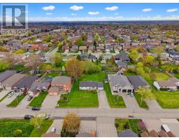 29 LECKIE AVENUE, Hamilton, Ontario