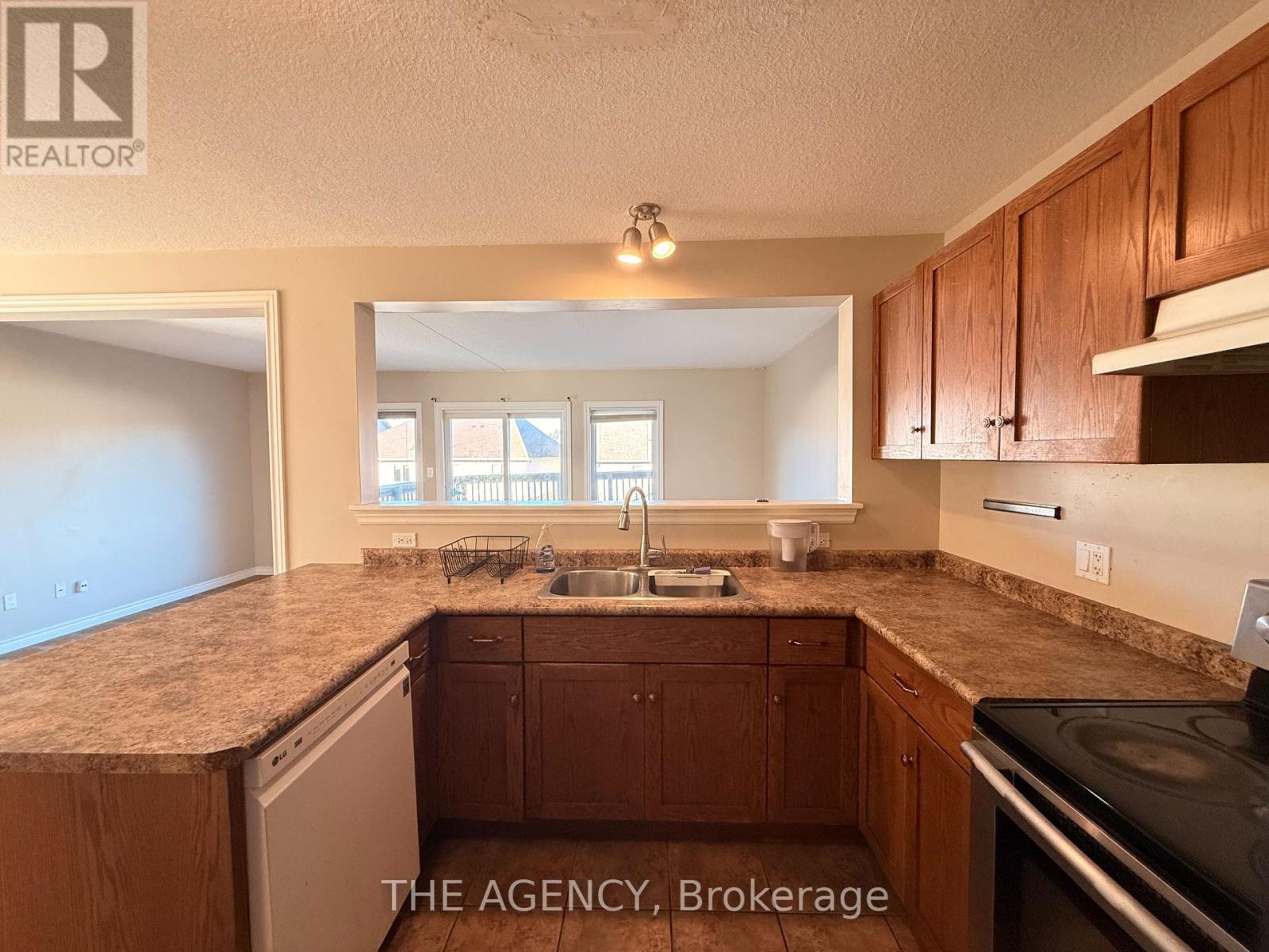 31 Dougall Street, Guelph (Grange Road), Ontario  N1E 0H3 - Photo 13 - X13792222