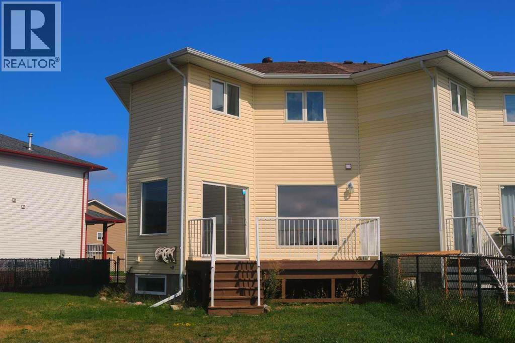 11 Northlands Crescent Ne, Medicine Hat, Alberta  T1C 2A9 - Photo 2 - A2338719