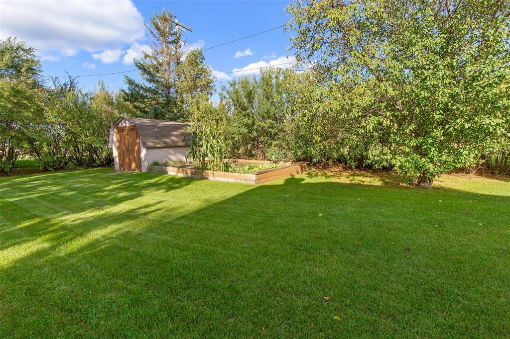 20 Friesen Avenue, Grunthal, Manitoba  R0A 0R0 - Photo 37 - 202623327