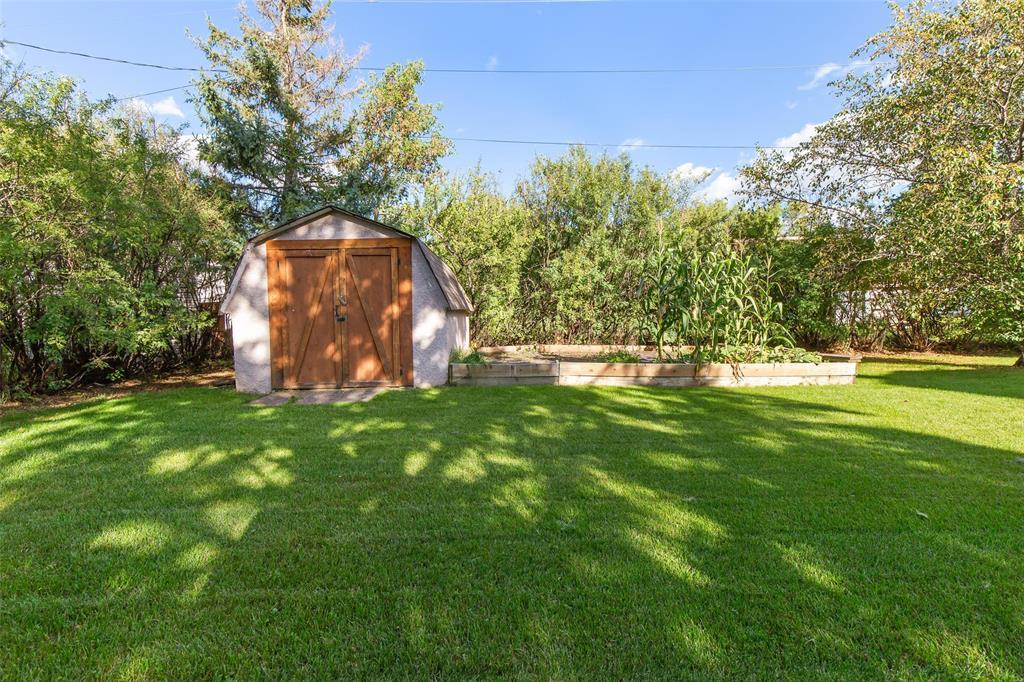 20 Friesen Avenue, Grunthal, Manitoba  R0A 0R0 - Photo 38 - 202623327