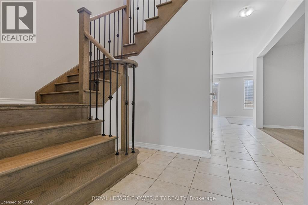 25 Munro Circle, Brantford, Ontario  N3T 0R1 - Photo 8 - 40864076