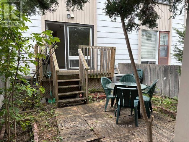 912 B Elmsmere Road, Ottawa, Ontario  K1J 7T6 - Photo 23 - X13763714