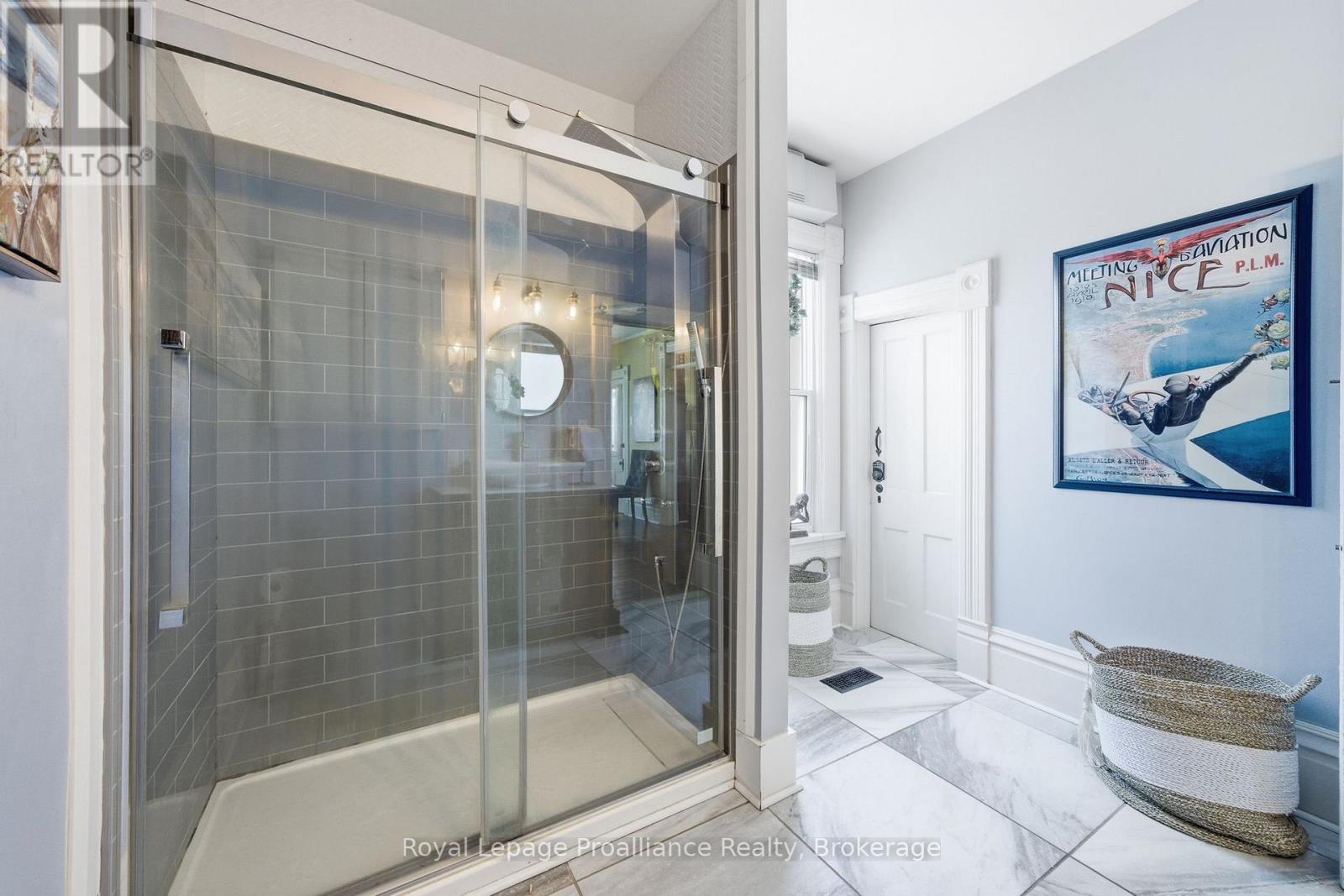 47 Paul Street, Prince Edward County, Ontario  K0K 2T0 - Photo 14 - X13792510