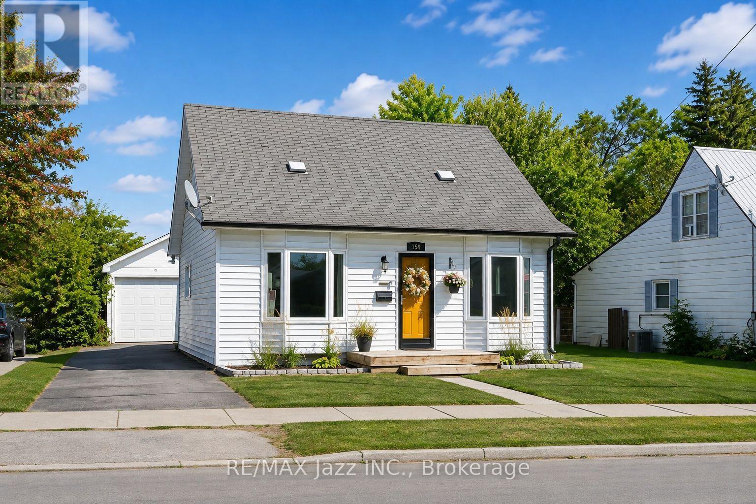 159 Byron Street, Quinte West, Ontario  K8V 2Y7 - Photo 1 - X13792532
