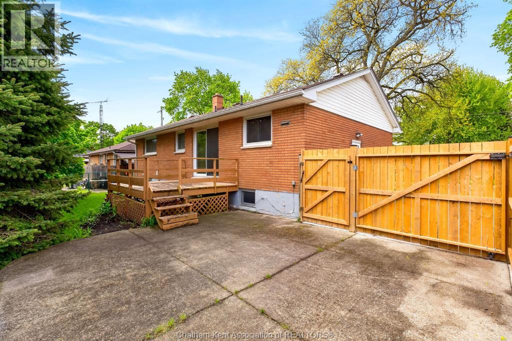 35 Peter Street, Chatham, Ontario  N7M 5B2 - Photo 45 - 26009449