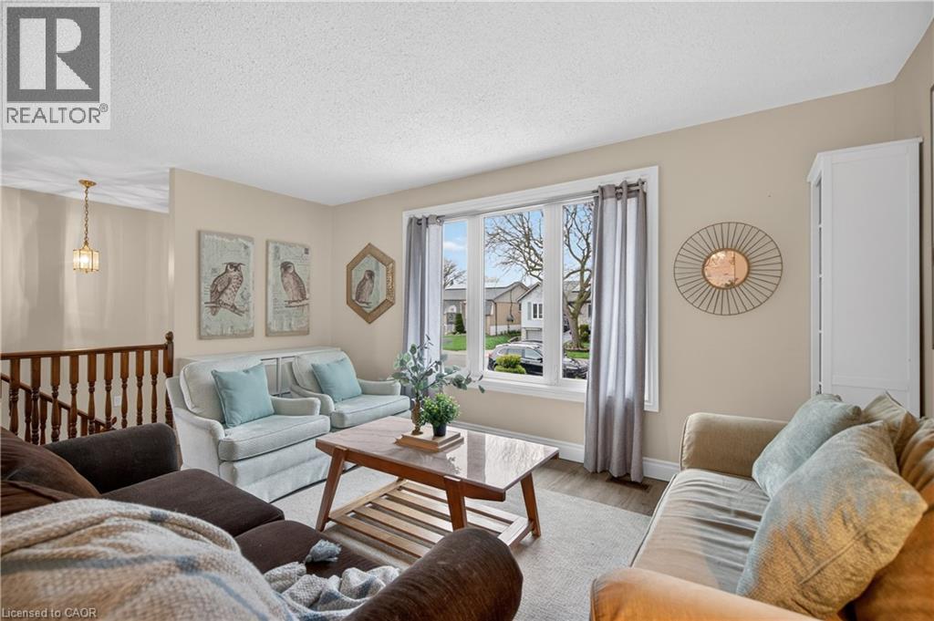 56 Brookstream Court, Hamilton, Ontario  L8K 6J2 - Photo 7 - 40850463