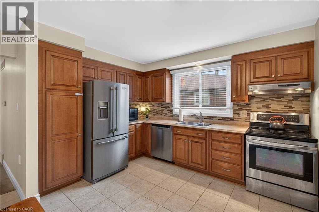 56 Brookstream Court, Hamilton, Ontario  L8K 6J2 - Photo 10 - 40850463