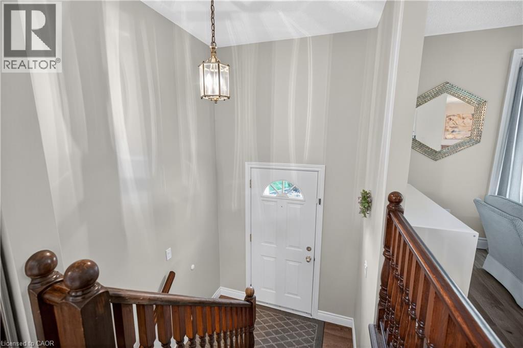 56 Brookstream Court, Hamilton, Ontario  L8K 6J2 - Photo 3 - 40850463
