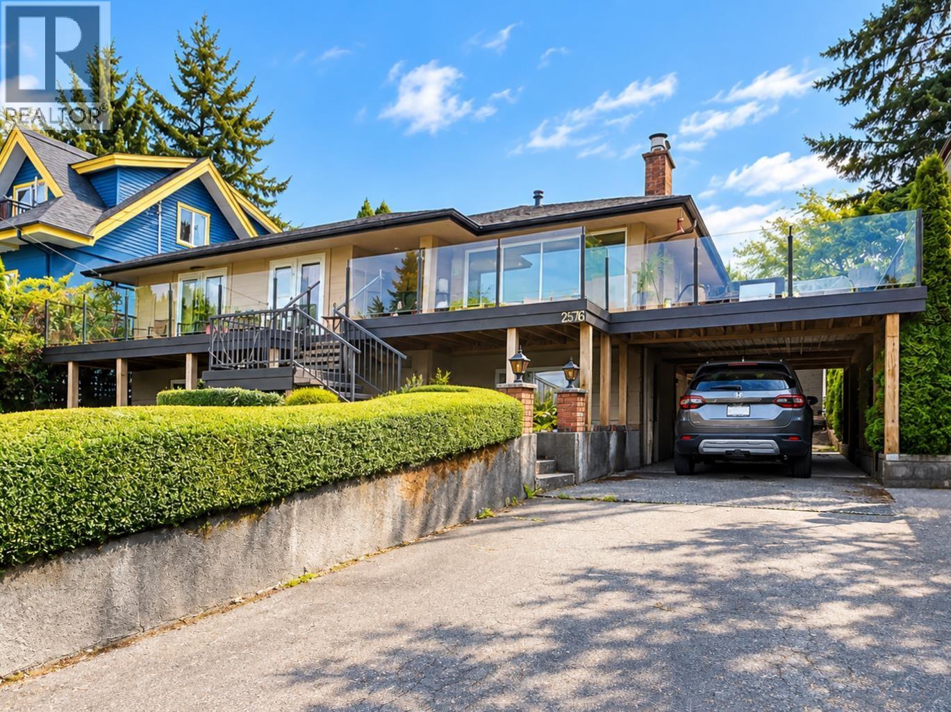 2576 WALL STREET, vancouver, British Columbia