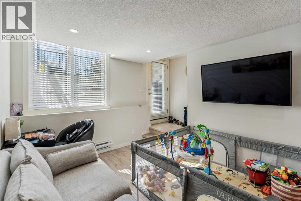 312, 260 Rowley Way Nw, Calgary, Alberta  T3L 0H5 - Photo 6 - A2344436
