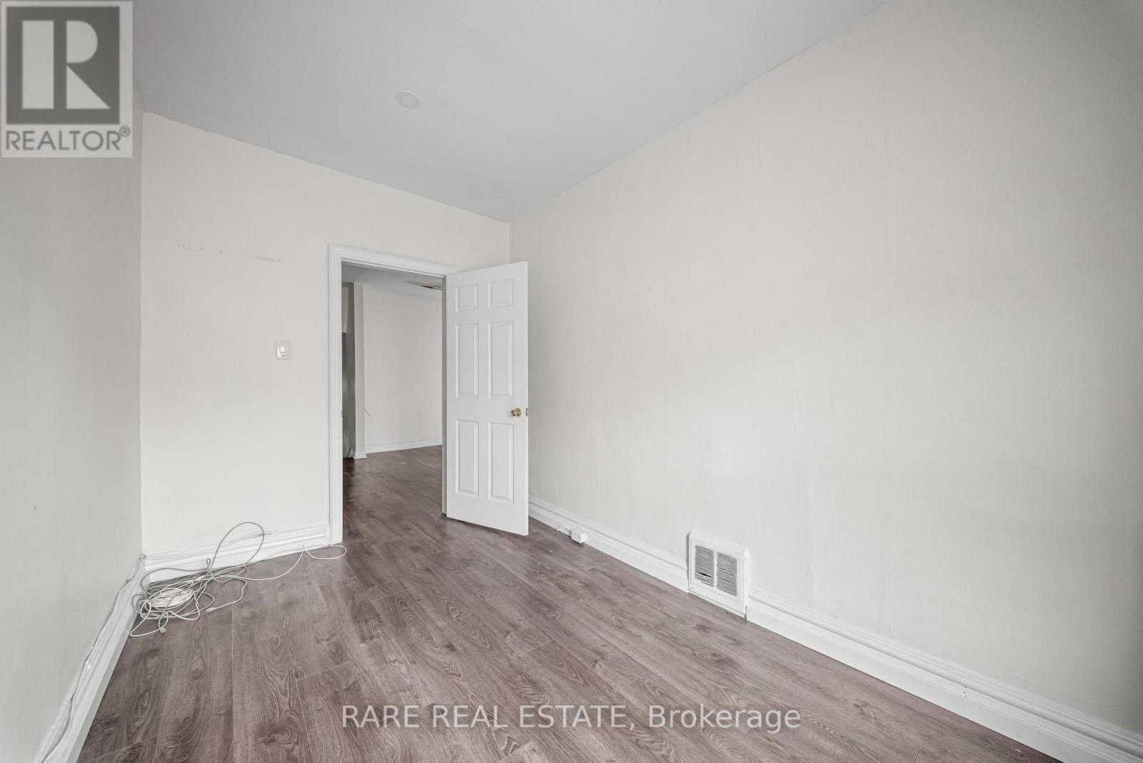 200 Bathurst Street, Toronto, Ontario  M5T 2R8 - Photo 12 - C13625594