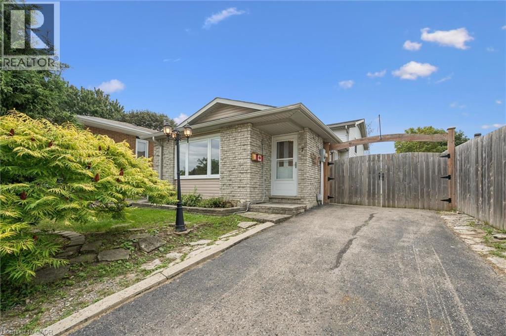 7 Homestead Place, Kitchener, Ontario  N2N 1Z1 - Photo 1 - 40864079