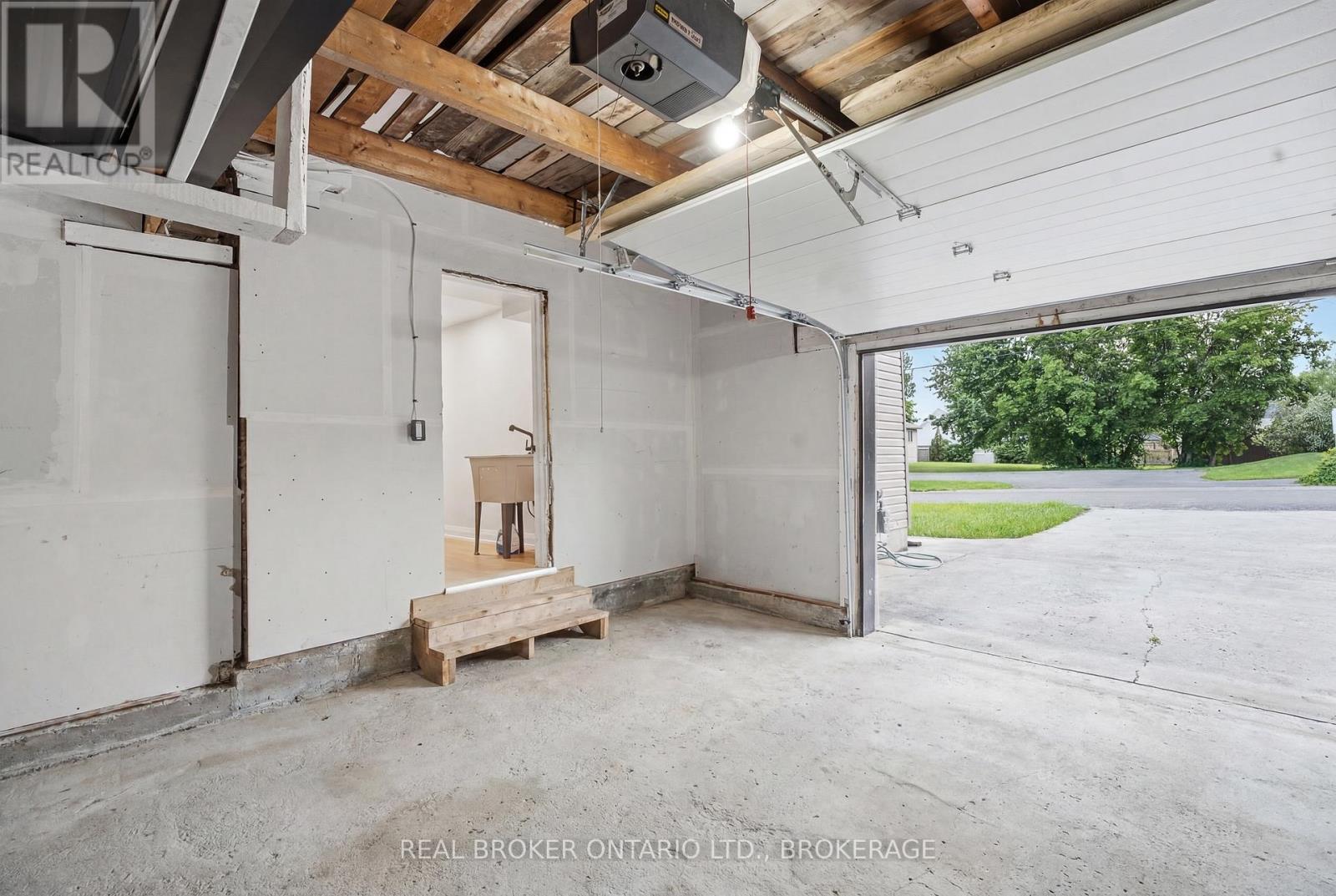 13 Elm Street, South Glengarry, Ontario  K0C 1N0 - Photo 38 - X13792516
