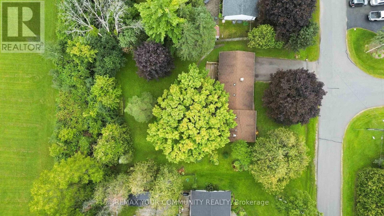 5 Medina Square, Georgina, Ontario  L4P 1E1 - Photo 3 - N13792302