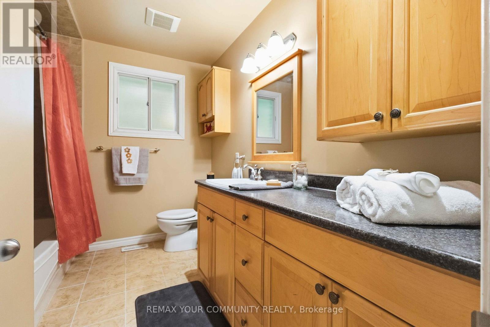 5 Medina Square, Georgina, Ontario  L4P 1E1 - Photo 31 - N13792302