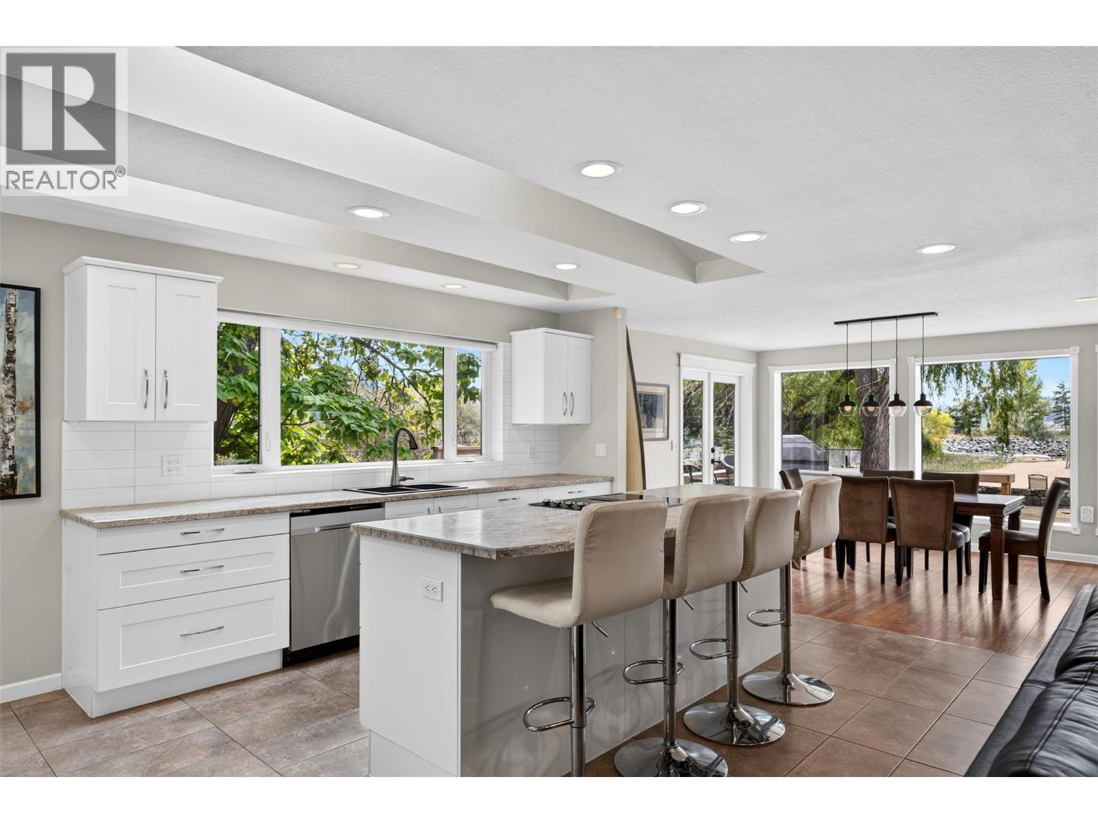 988 Manhattan Drive, Kelowna, British Columbia  V1Y 1H5 - Photo 11 - 10401048