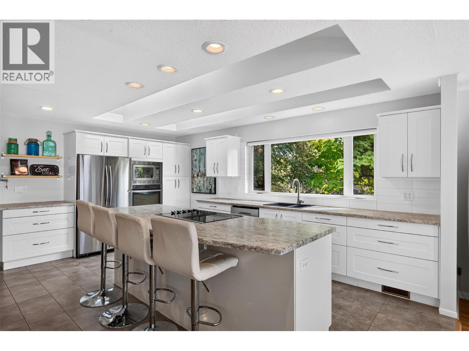 988 Manhattan Drive, Kelowna, British Columbia  V1Y 1H5 - Photo 15 - 10401048