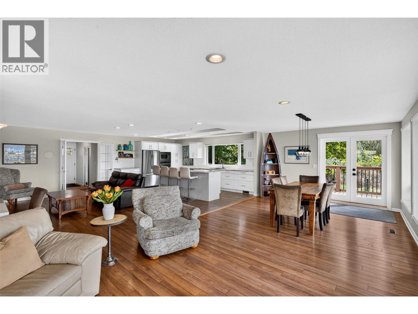 988 Manhattan Drive, Kelowna, British Columbia  V1Y 1H5 - Photo 23 - 10401048