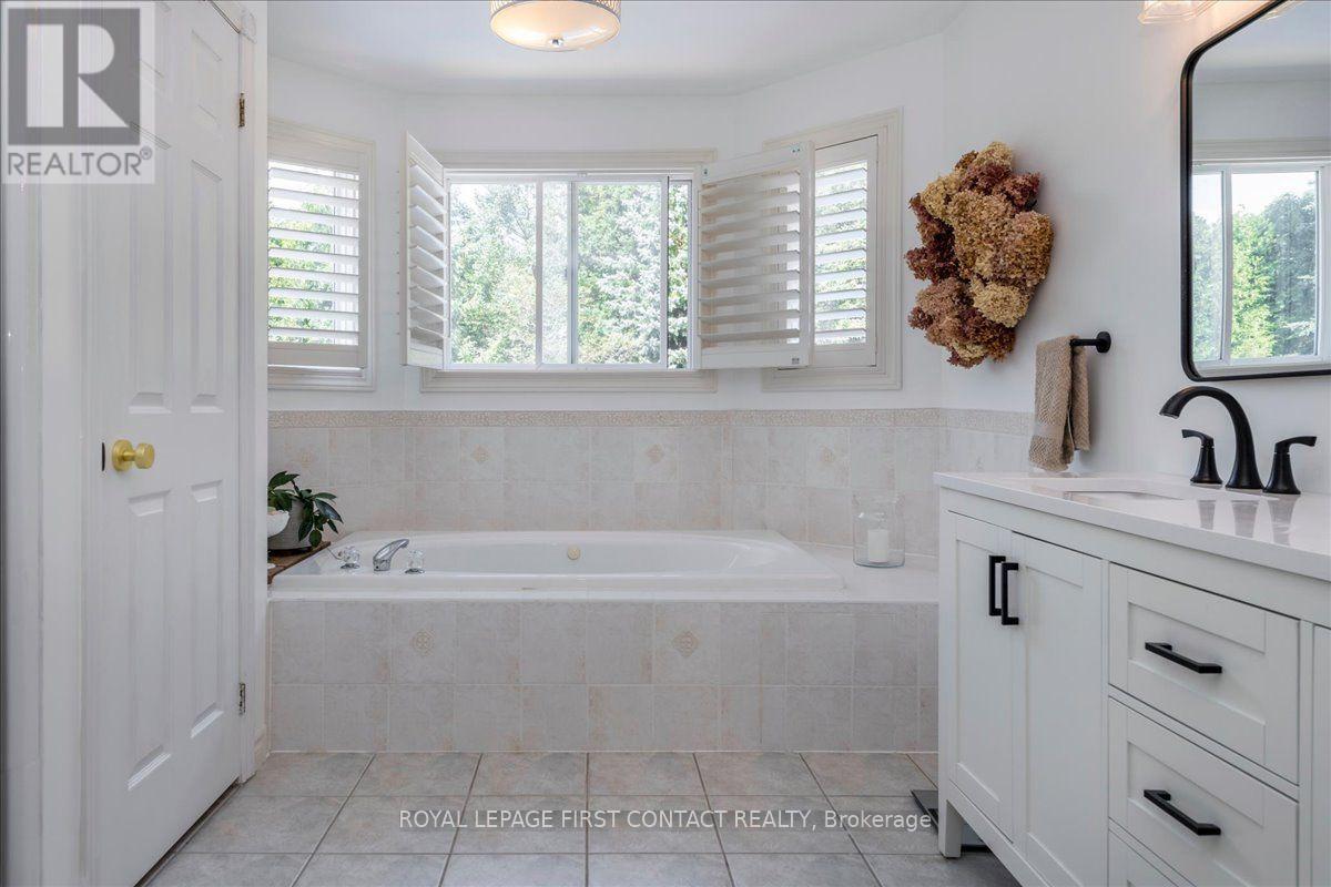 22 Mcfadden Drive, Springwater (Hillsdale), Ontario  L0L 1V0 - Photo 21 - S13792314