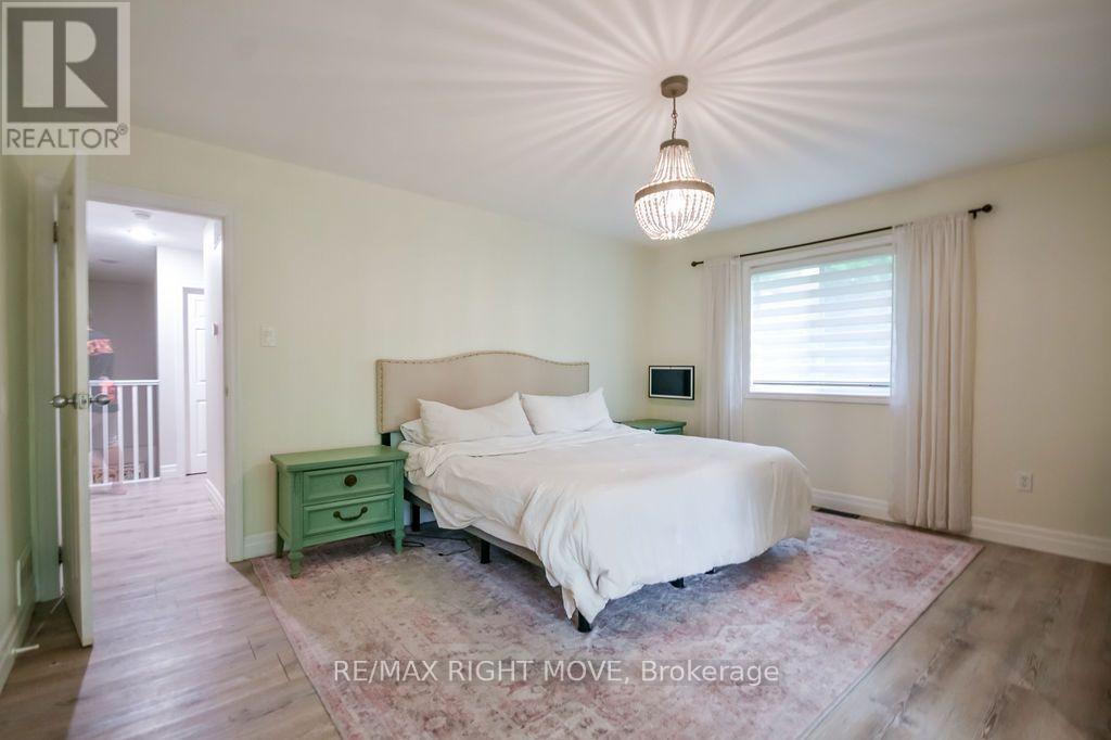 18 Creighton Street, Ramara (Atherley), Ontario  L3V 1A8 - Photo 16 - S13792480