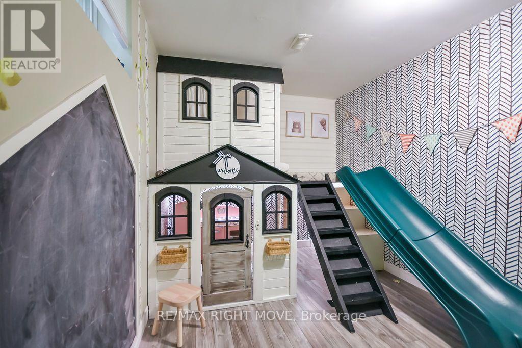 18 Creighton Street, Ramara (Atherley), Ontario  L3V 1A8 - Photo 41 - S13792480