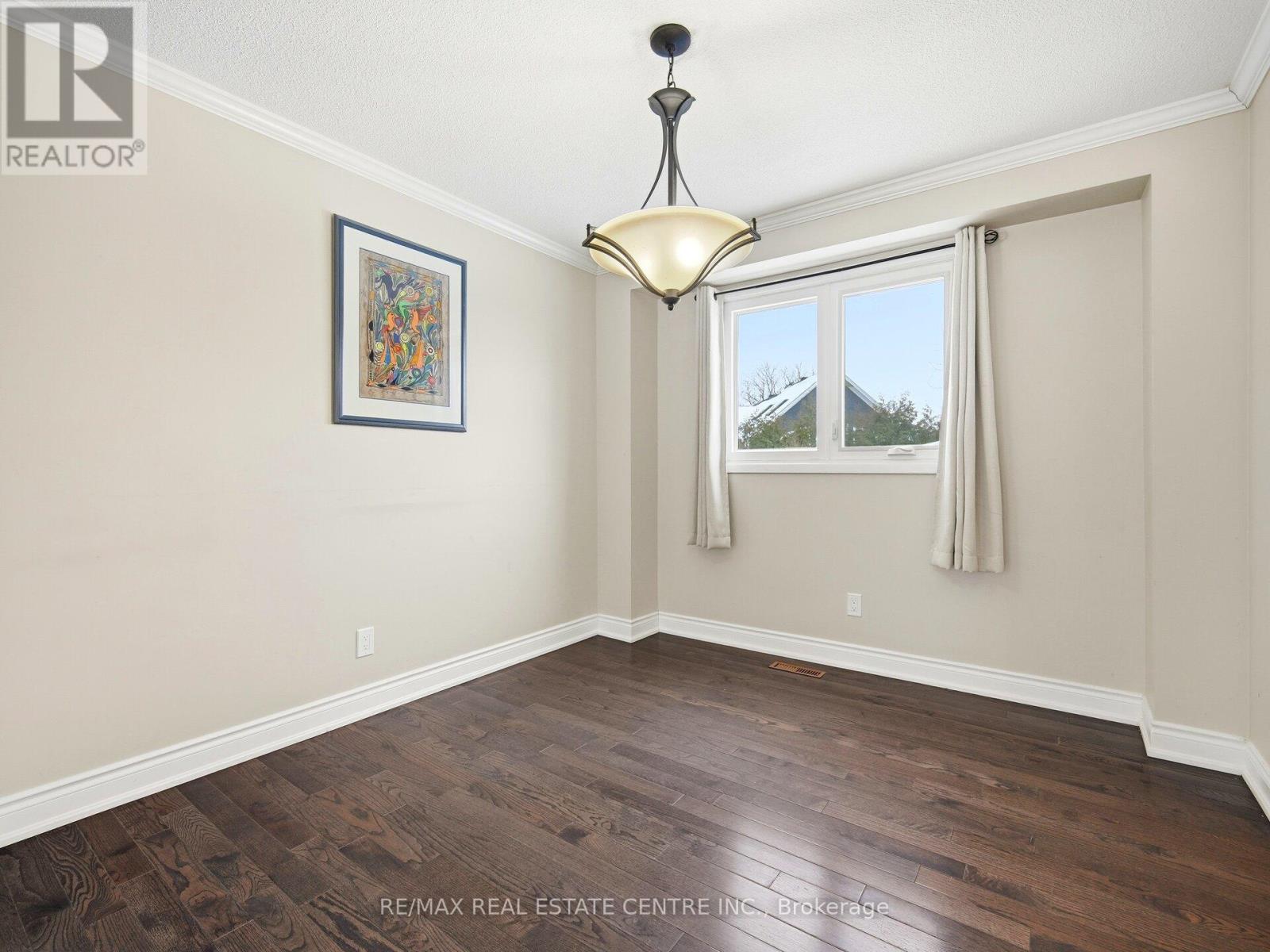 Upper Level - 112 Mountainview Road S, Halton Hills, Ontario  L7G 4K6 - Photo 14 - W13792346