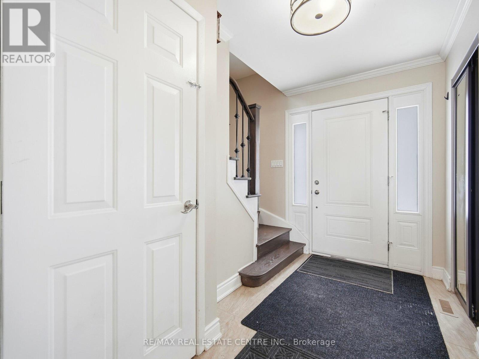 Upper Level - 112 Mountainview Road S, Halton Hills, Ontario  L7G 4K6 - Photo 24 - W13792346