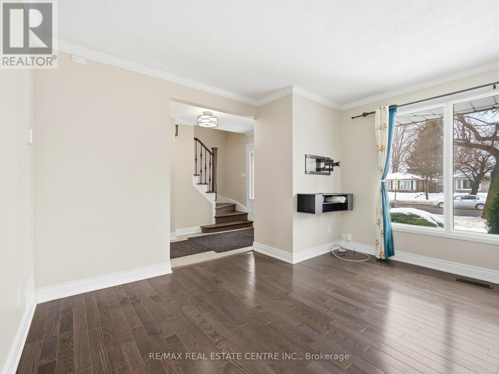 Upper Level - 112 Mountainview Road S, Halton Hills, Ontario  L7G 4K6 - Photo 8 - W13792346