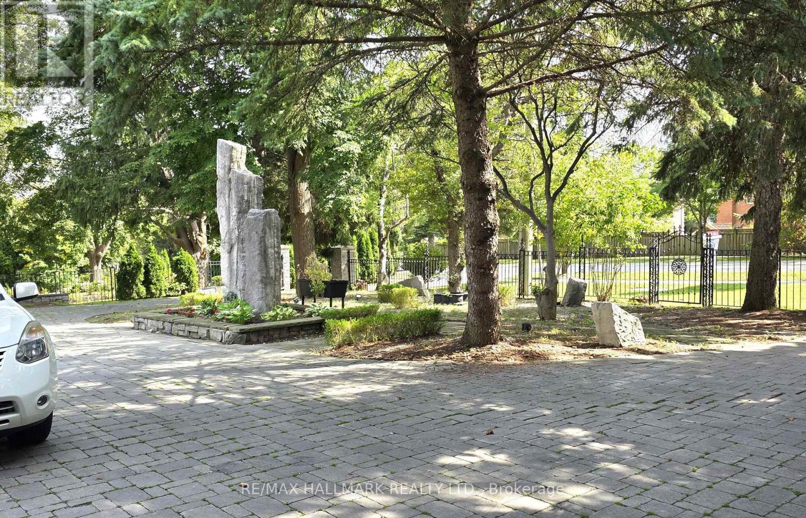 318 Centre Street, Vaughan, Ontario  L4E 3L6 - Photo 42 - N13723964