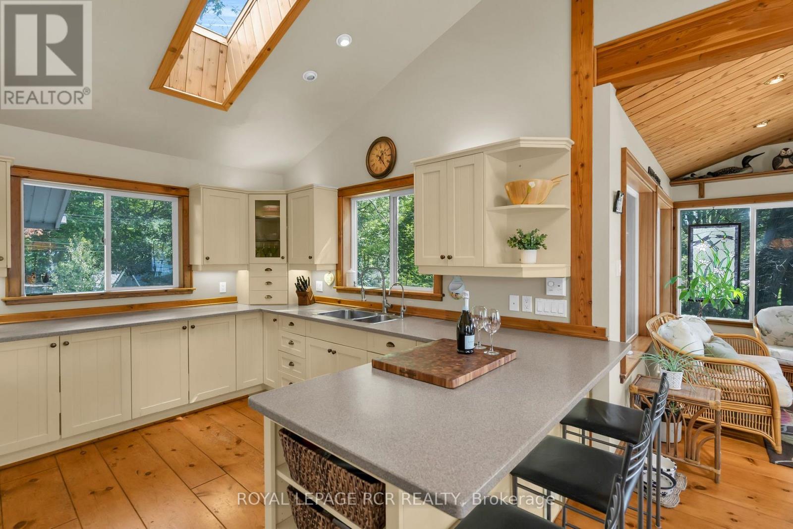 53 Ellery Road, Georgian Bay (Baxter), Ontario  L0K 1S0 - Photo 13 - X13792326