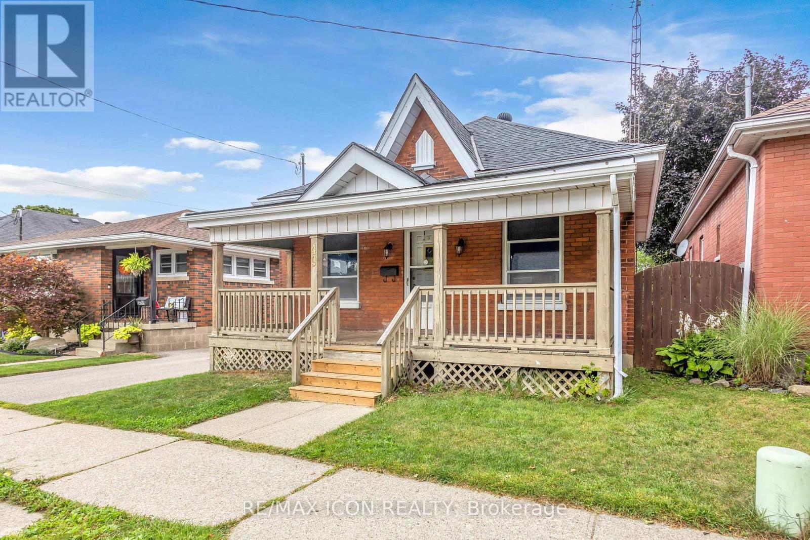 49 Mintern Avenue, Brantford, Ontario  N3S 1K9 - Photo 3 - X13792498