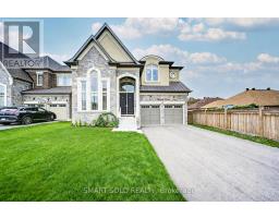 2 MENOTTI DRIVE, Richmond Hill, Ontario