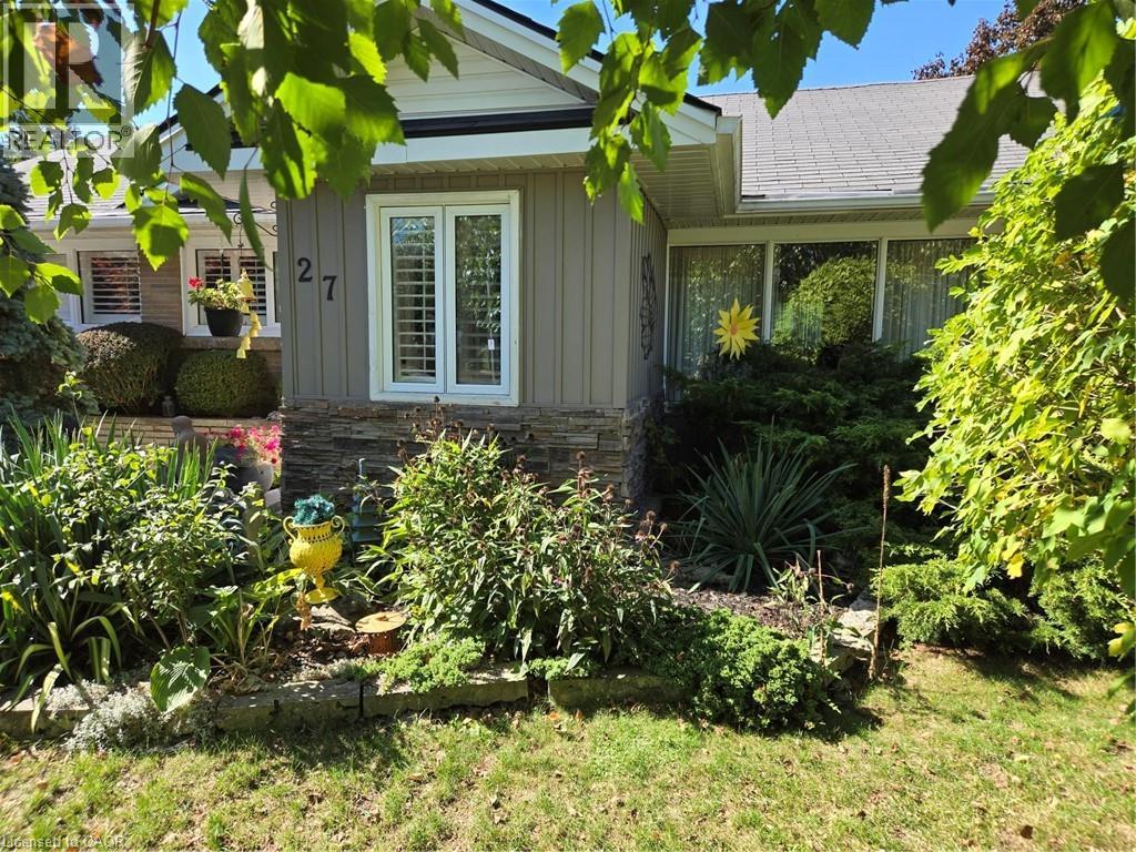 27 Hepburn Avenue, St. Thomas, Ontario  N5R 4J4 - Photo 2 - 40813578