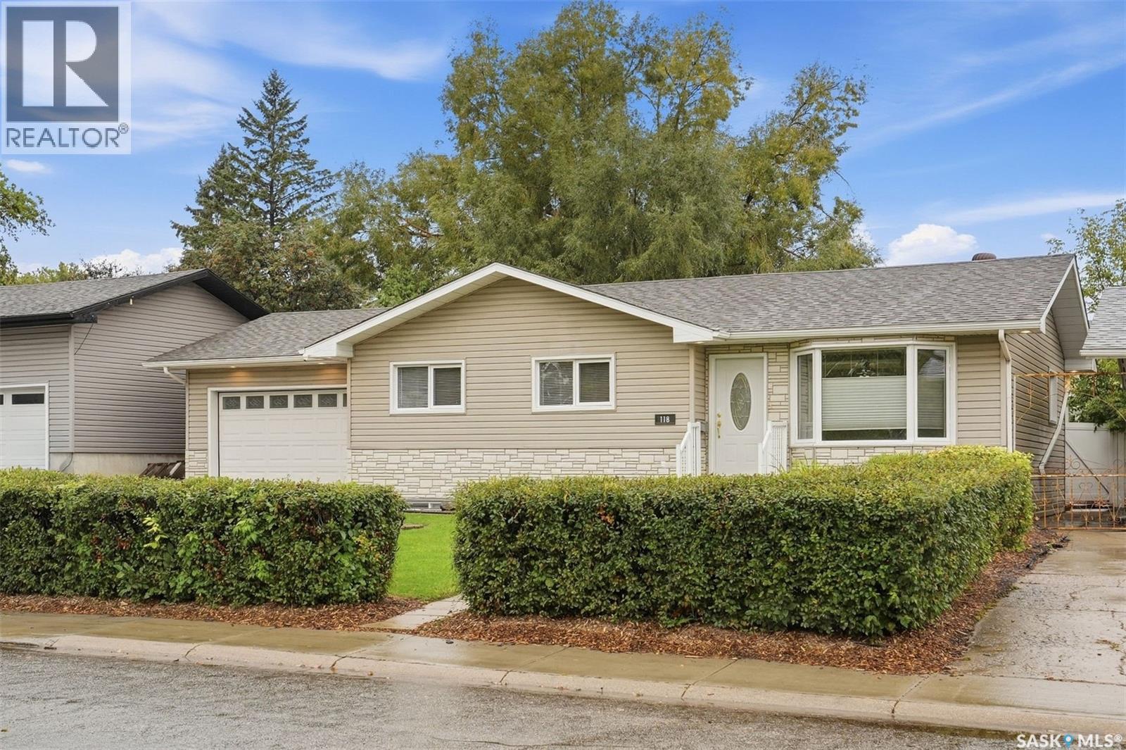 118 Pendygrasse Road, Saskatoon, Saskatchewan  S7M 4J1 - Photo 2 - SK048450