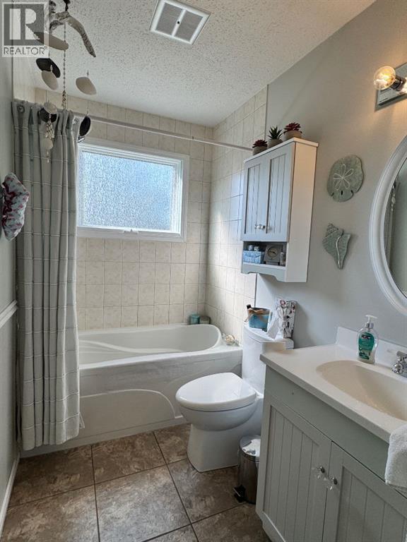 10220 117 Street, Fairview, Alberta  T0h 1L0 - Photo 18 - A2342441