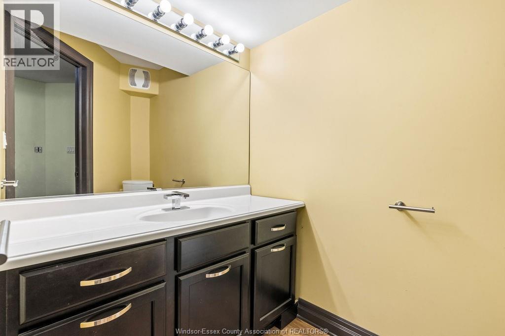 4572 Lake Grande Court, Windsor, Ontario  N9G 2R3 - Photo 42 - 26022819