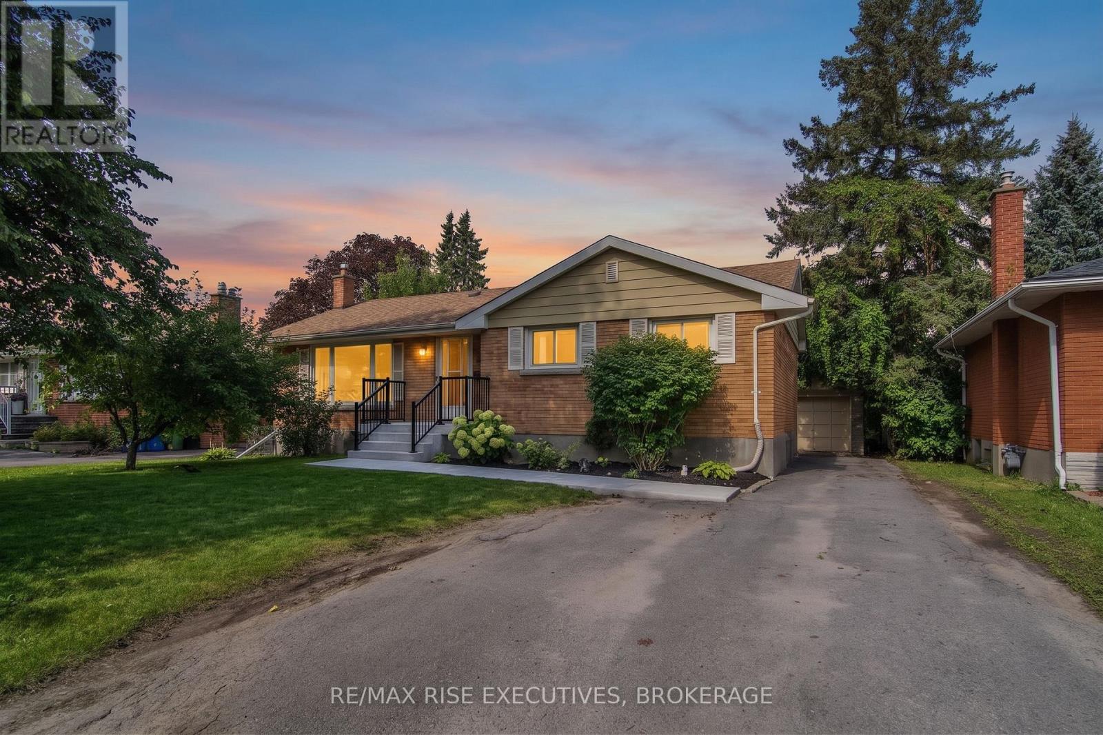 339 ARROWHEAD PLACE, Kingston, Ontario