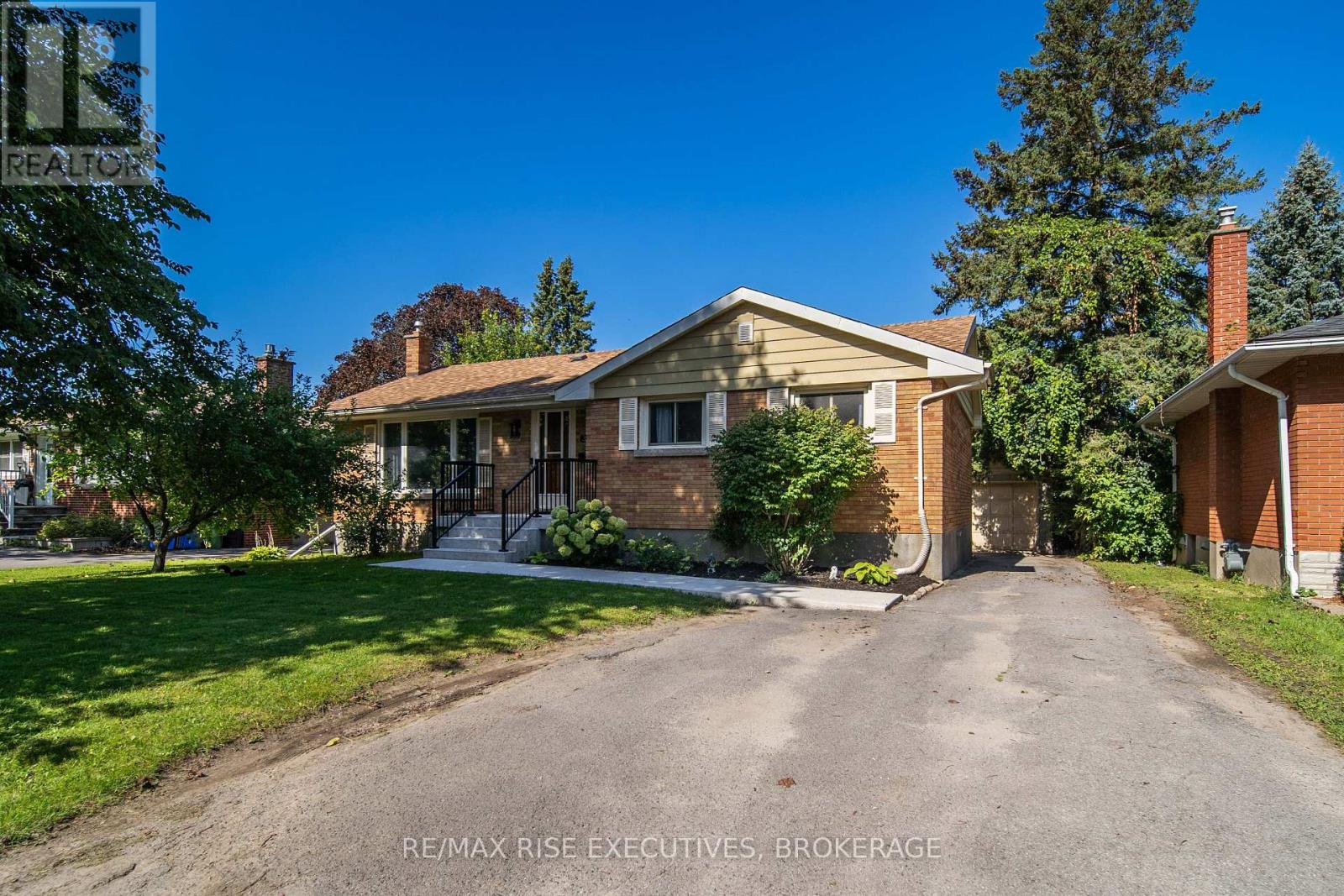 339 Arrowhead Place, Kingston, Ontario  K7M 3L4 - Photo 2 - X13792614