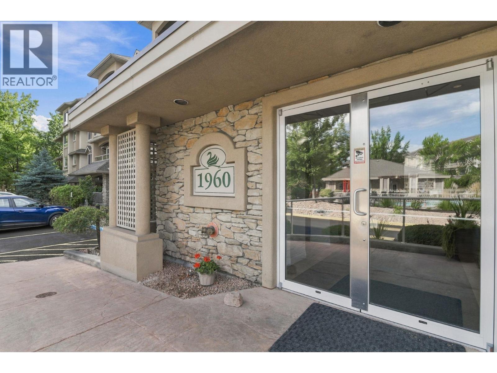 1960 Enterprise Way Unit# 312, Kelowna, British Columbia  V1Y 9S5 - Photo 4 - 10400083