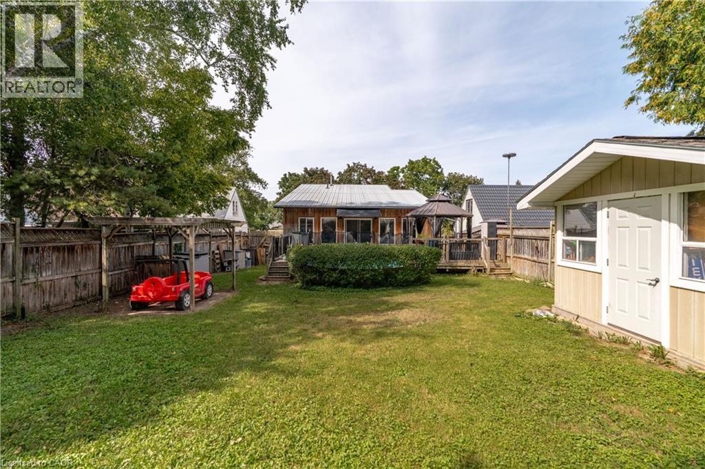 35 Perth Road, Kitchener, Ontario  N2M 3G6 - Photo 43 - 40857672