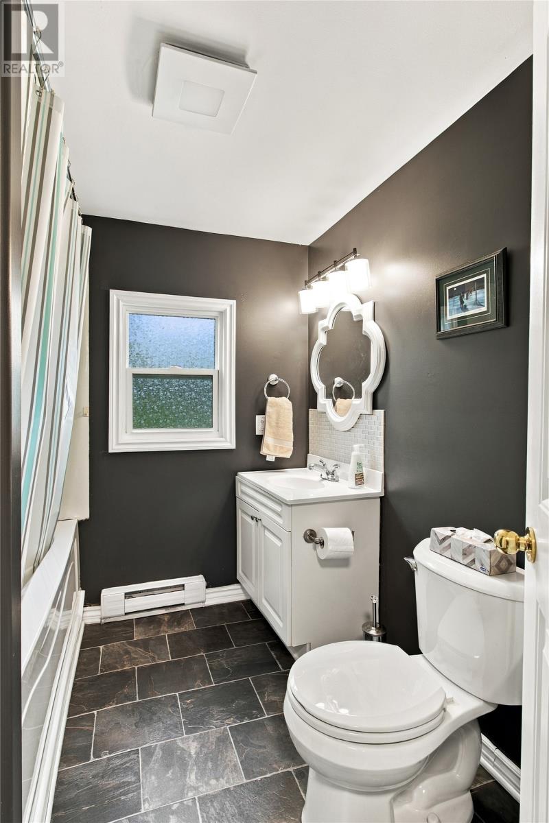 4 Cedar Drive, Paradise — photo 13