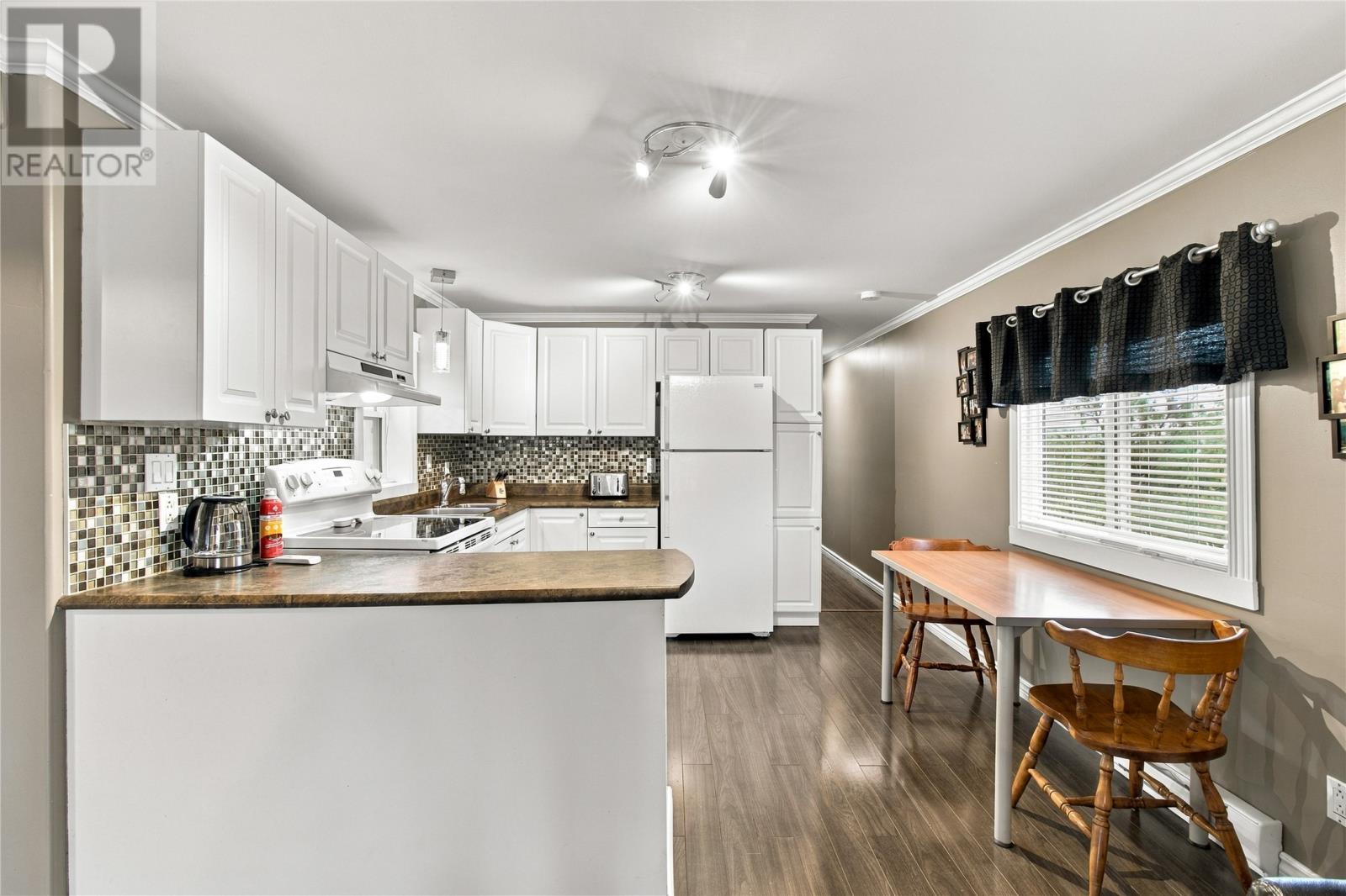 4 Cedar Drive, Paradise — photo 7